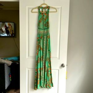 Sweet and sexy mint green patterned halter dress